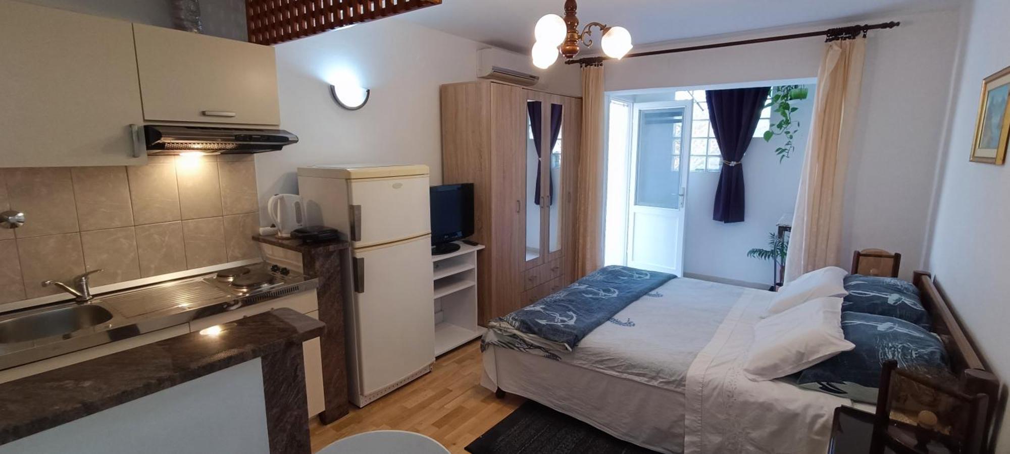 Studio Apartments Fabjanac Трогір Екстер'єр фото